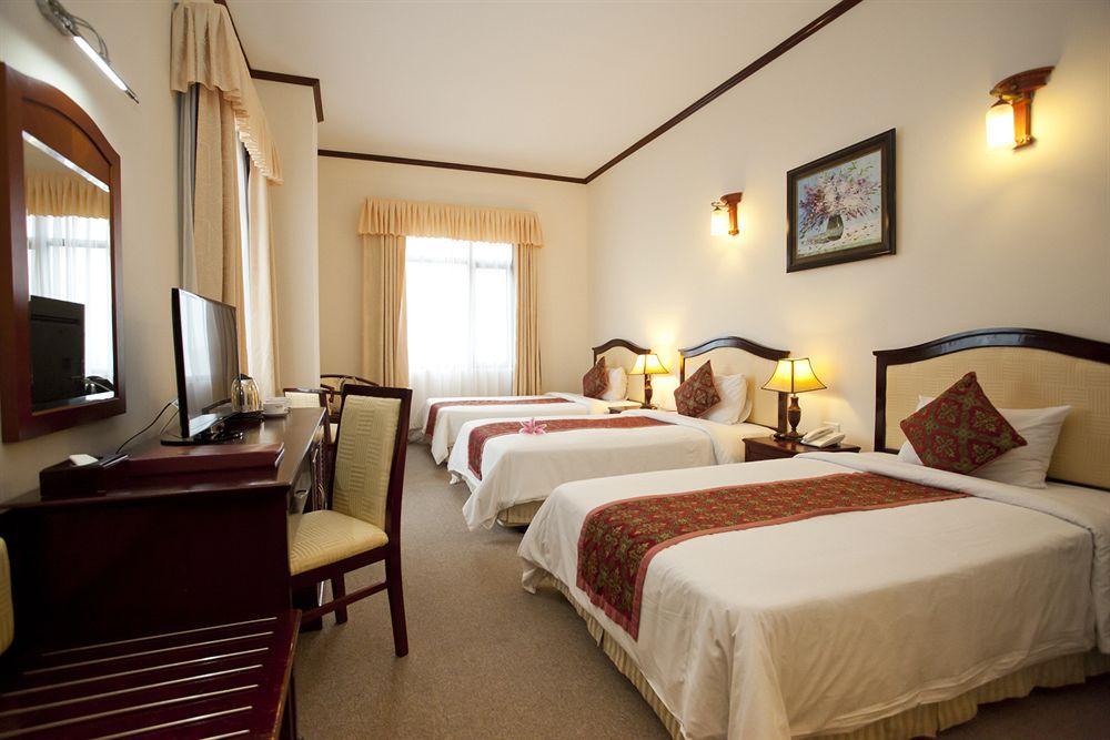 Asean Halong Hotel Ха Лонг Екстериор снимка