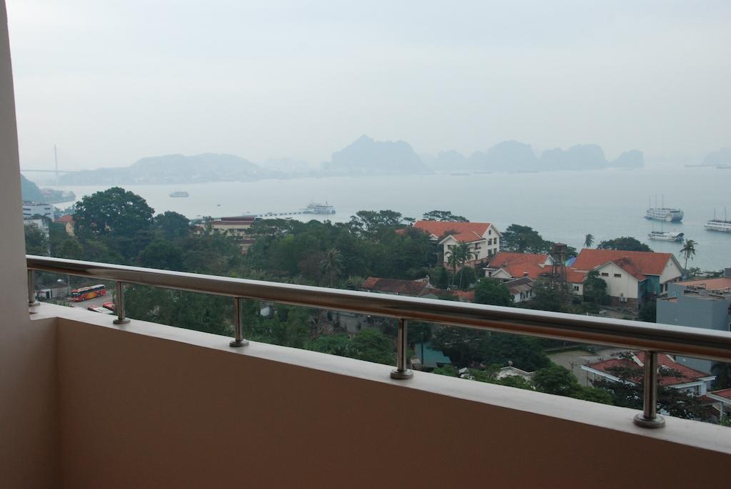 Asean Halong Hotel Ха Лонг Екстериор снимка